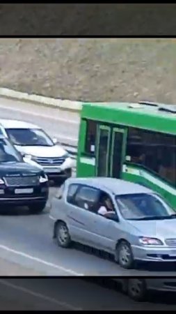 Авария на Байкальском тракте собрала пробку