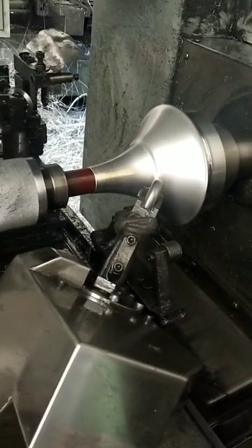 Trumpet Metal Spinning｜давильно-раскатной станок с ЧПУ смотреть онлайн