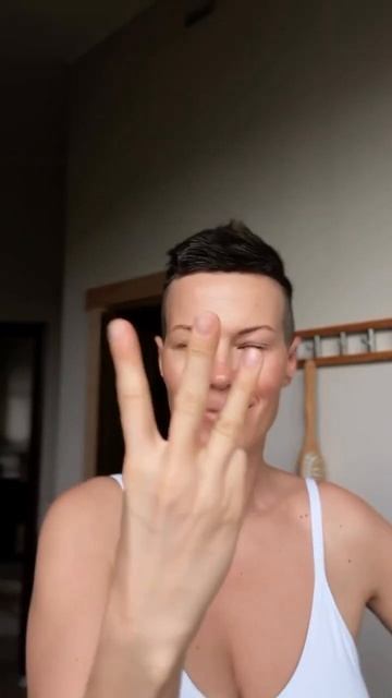 ⭐️КАК РАЗГЛАДИТЬ  СКЛАДКУ⭐️ #massage #времядлясебя #кос?