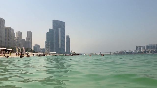 Пляж Movenpick Hotel Jumeirah Beach 5*. Dubai. UAE