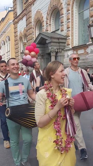 #счастье #счастьеесть #харекришна #песня #питер #песняд смотреть онлайн