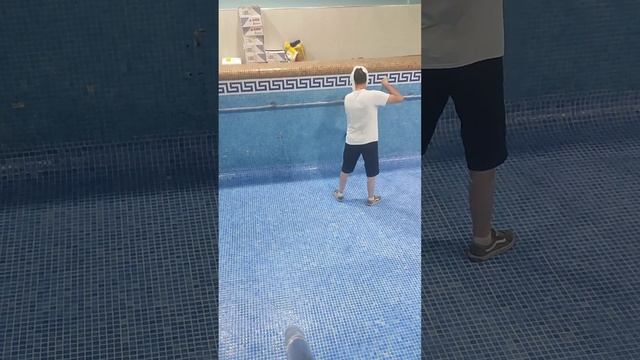 мойка бассейна химией. обслуживание бассейнов, ремонт
