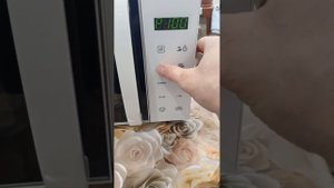 Печеная картошка в микроволновке Hyundai HYM D3029
