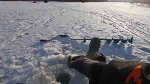 РЫБАЛКА НА ОКУНЯ! ПЕРВЫЙ ЛЕД🐟! МОРМЫШКА И ВАУЧЕР