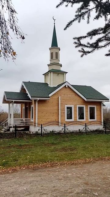 Прекрасная мечеть в селе Елбулактамак Бижбулякского ? смотреть онлайн