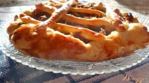 Слоеные коврижки с капустой и яйцом