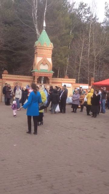 храм Николая Чудотворца Сургут 12.04.2015. гуляния Пасха смотреть онлайн