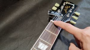 Обзор сборки китайской реплики Gibson Les Paul Standard Джимми Пейдж с открытым хамбакером в бридже