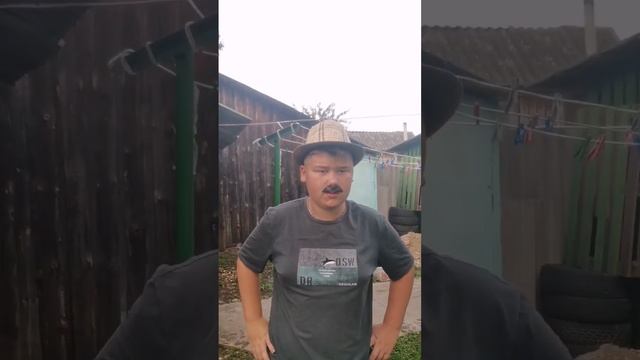 БАТЯ И КОНЕЦ ЛЕТА #shorts смотреть онлайн