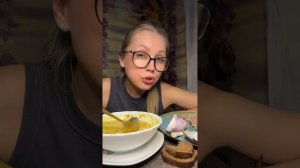 МУКБАНГ/Зеленые ЩИ как у бабушки  в деревне🤓