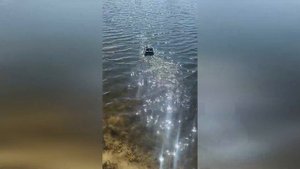 Прикормочный кораблик Flytec Aqua 2