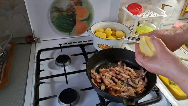 На улице холодина/Высадили томаты в теплицу/ОКРОШКА и картошка