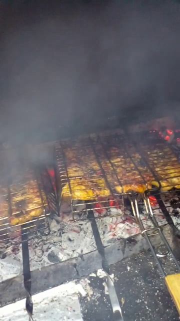 Самые вкусные куры на углях