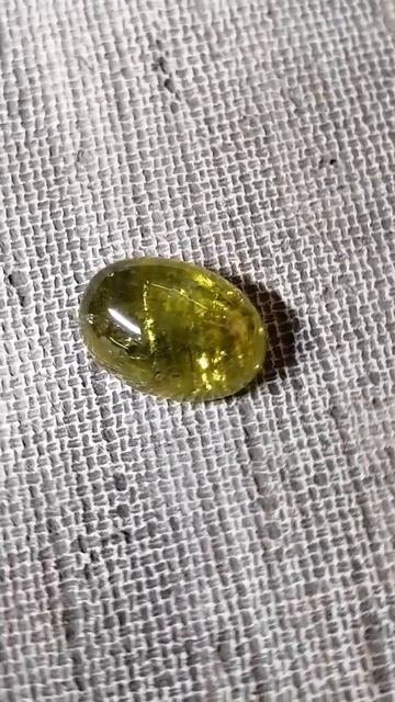 Гроссуляр (зелёный гранат) смотреть онлайн