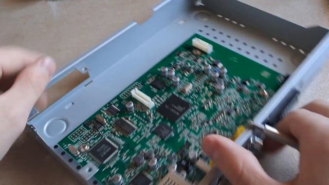 Сборка ресивера спутникового телевидения Триколор ТВ смотреть онлайн