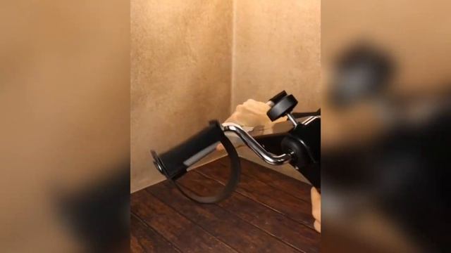 Велотренажер для реабілітації рук та ніг / Реабілітац? смотреть онлайн