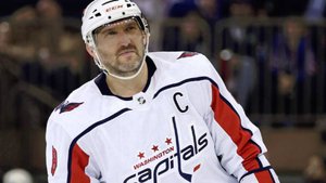 "Вашингтон" проиграл "Каролине" в матче Кубка Стэнли, несмотря на шайбу Овечкина