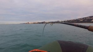 Рыбалка на чёрном море в январе, ловля окуня зимой, рыб