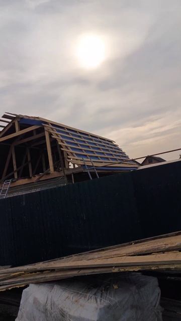 Домик над гаражом... смотреть онлайн