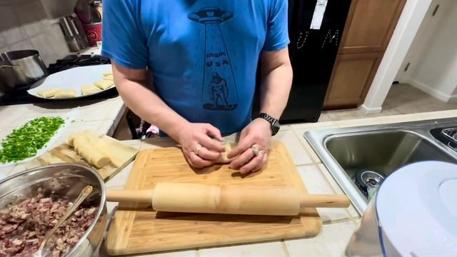 Печём Самые Быстрые Пироги с Мясом На Рождество в Амер смотреть онлайн