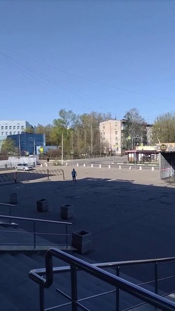 18 апреля 2025 г. Температура воздуха плюс 23 смотреть онлайн