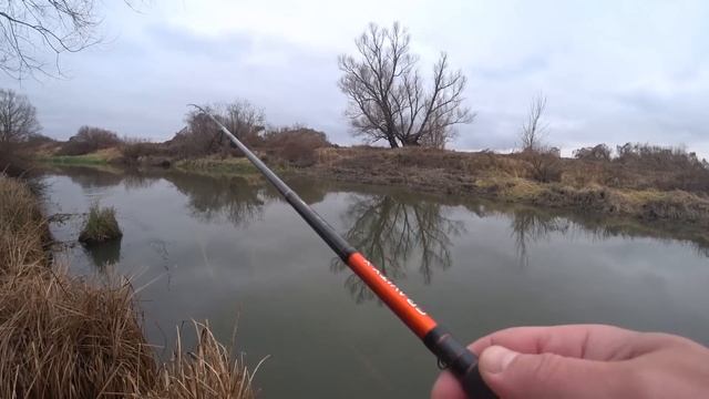 ЛОГОВО крупных ЩУК ! РЫБАЛКА на СПИННИНГ с берега! Ловл смотреть онлайн