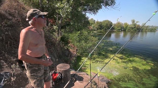 РЫБАЛКА возле ОСТРОВА Кодачек - начинает клевать плот? смотреть онлайн