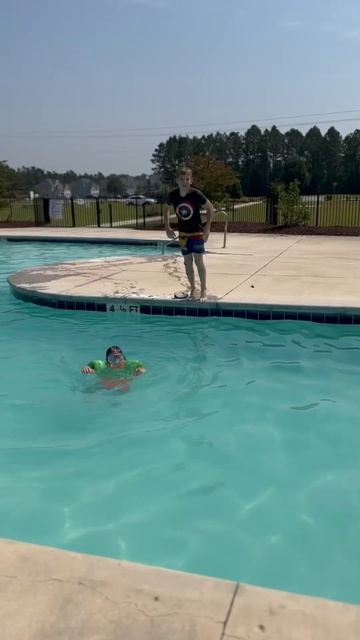 Общественный Бассейн в Нашем Комплексе | Северная Кар? смотреть онлайн