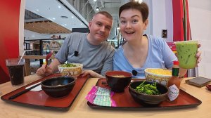 Мукбанг ОТПРАЗДНОВАЛИ наш приезд в ЛЮБИМОМ кафе в Паттайе) Нам подарили ПОДАРОК 🎁 Вкусный ужин