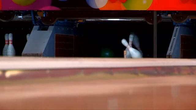 Tengri Bank устроил турнир по боулингу среди сотрудников банков смотреть онлайн