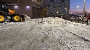 ЧИСТИМ, ГРУЗИМ, ВЫВОЗИМ сразу тремя погрузчиками