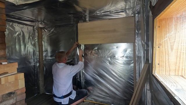 Пароизоляция бани и обшивка вагонкой. Привожу баню в п