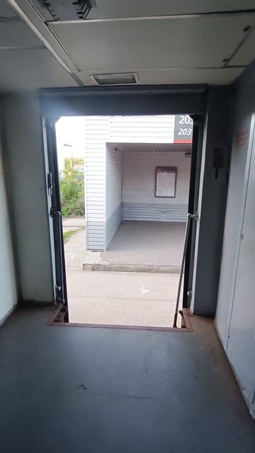 Следующая остановка Лесок. Осторожно двери закрывают? смотреть онлайн