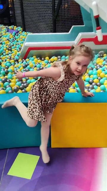 Мерлин Монро из меня отличная, вы так не считаете? 💃#amb смотреть онлайн