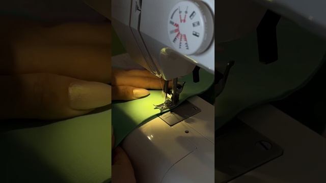 Учу Акулину шить нижнее белье. Человек с нулевым швейн смотреть онлайн