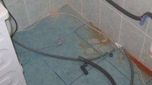 ПОЧЕМУ СТИРАЛЬНАЯ МАШИНА ПРЫГАЕТ ПРИ ОТЖИМЕ И КАК СДЕ?