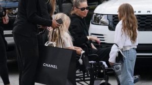 Рыбалка с отцом и поцелуи мамы! Анна Курникова и Энрик?