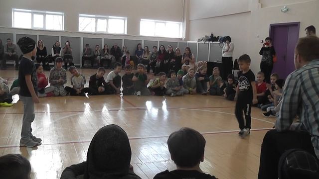 Камиль vs Максим смотреть онлайн