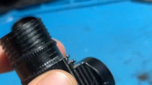 Фонарик налобный Boruit D10 не заряжается быстро садится б