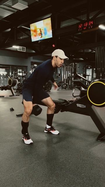 5 раунда 10 кал Гребля 5/5 рывок с виса гантелями 22,5кг 5 вы смотреть онлайн