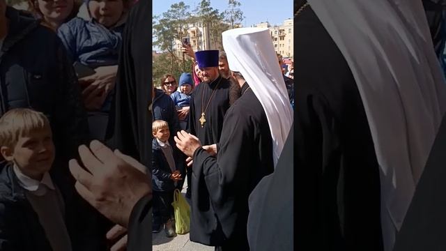 Митрополит и БЕЛЫЕ ГОЛУБИ! #shorts #праздникБлаговещения