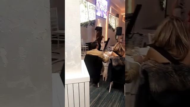 В ресторане #музыка #врек #отдых смотреть онлайн