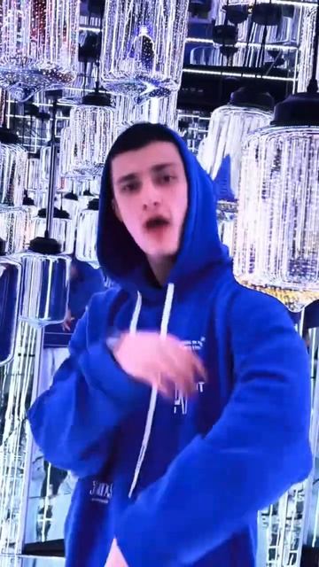 Лампу ненароком задел😁 #музыка #music #newvideo #рек смотреть онлайн