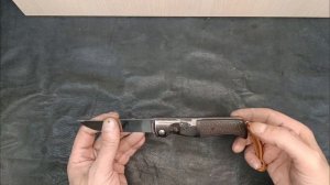 Складной нож с интересным надёжным фиксатором