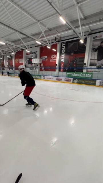 «КорабЕль» со скрестными шагами. Всё о катании.Получи смотреть онлайн