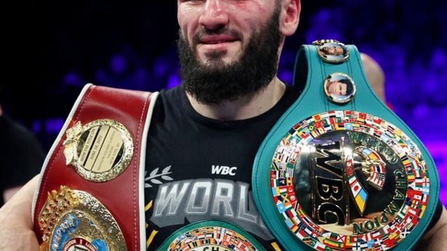 Чемпион мира назвал Неожиданного победителя Скандаль смотреть онлайн