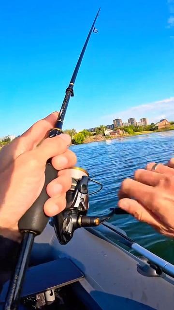 Микроджиг на EverGreen Poseidon PSSS-610S. #fishing #рыбалка #микроджиг смотреть онлайн