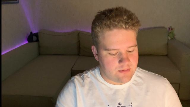 Угадать хип-хоп трек по эмодзи (ОЧЕНЬ СЛОЖНО!) смотреть онлайн