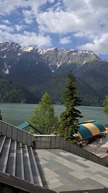 Озеро Рица. Абхазия смотреть онлайн