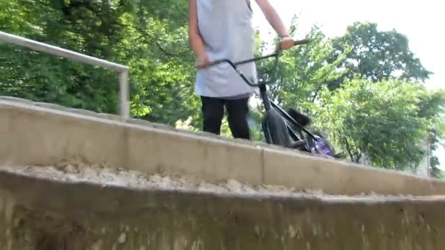 Дермовий забор з штирями смотреть онлайн